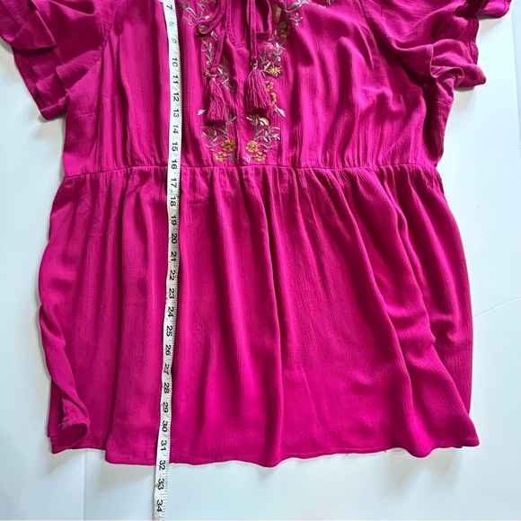 Torrid Crepe Embroidered Flutter Sleeve Top Blouse Pink Boho Tie Front Sz 1X - Picture 5 of 6